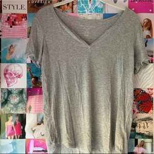 AMERICAN EAGLE FRONT KNOTCH TEE SHIRT